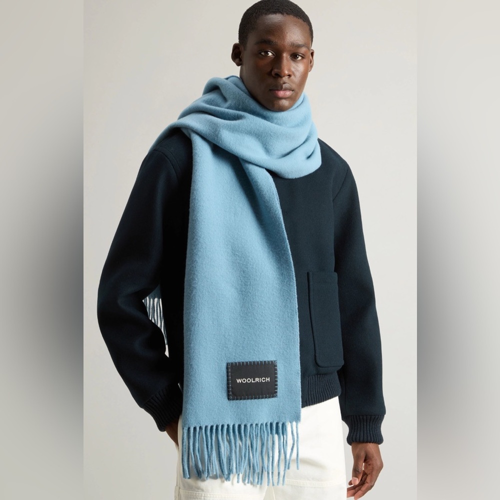 Woolrich Logo-Patch Virgin Wool Scarf